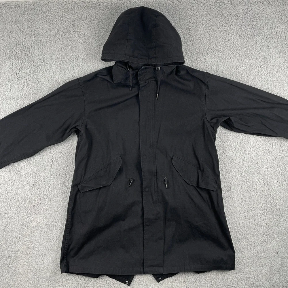 GU Aerosyn Lex Mestrovic Parka‎ Jacket Mens M Black Hooded Full Zip Rare Artwork
